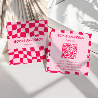 Cartão De Visita Quadrado Código QR Xadrez Retro Rosa e Vermelho