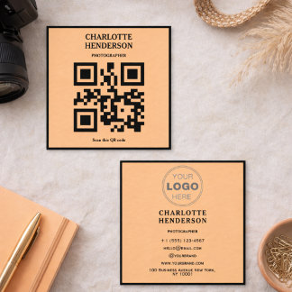 Cartão De Visita Quadrado Design Profissional de Código QR Minimalista