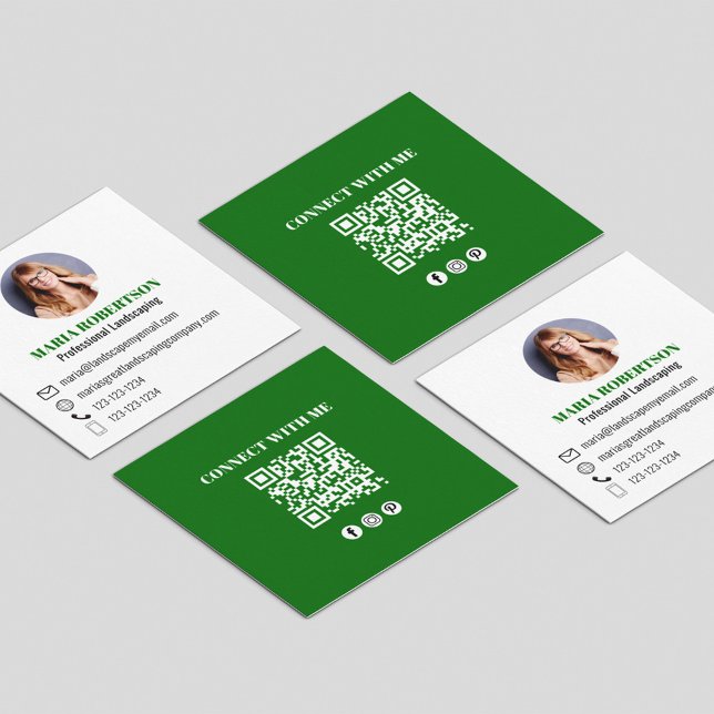 Cartão De Visita Quadrado Foto de Mídia Social de Código QR Verde Moderno (Minimalist modern simple square green business card.)