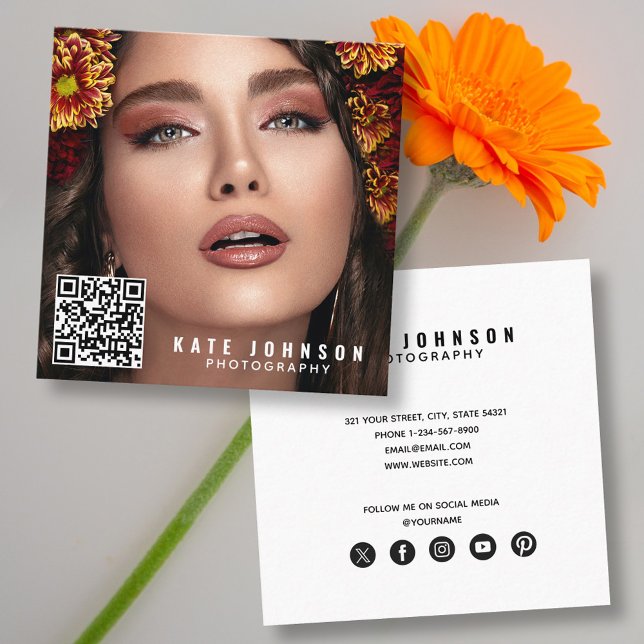 Cartão De Visita Quadrado Fotografia moderna Foto simples Código QR mínimo m (Modern Photography Simple Photo Minimal QR Code Square Business Card)
