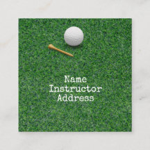 Golf Ball sobre grama verde