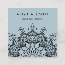 Cartão De Visita Quadrado Instrutor azul Pastel da ioga da mandala