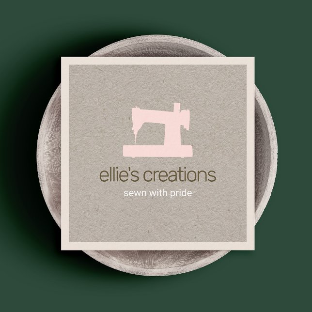 Cartão De Visita Quadrado Máquinas Simples de Costura Rosa, Seamstress Kraft (Criador carregado)