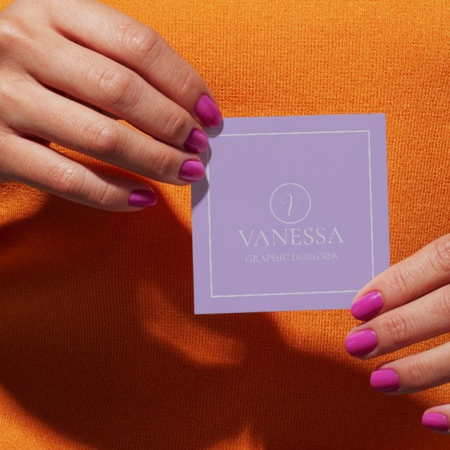 Cartão De Visita Quadrado Monograma de Lavanda Elegante Personalizado (Elegant Lavender Monogram Custom Square Business Card)