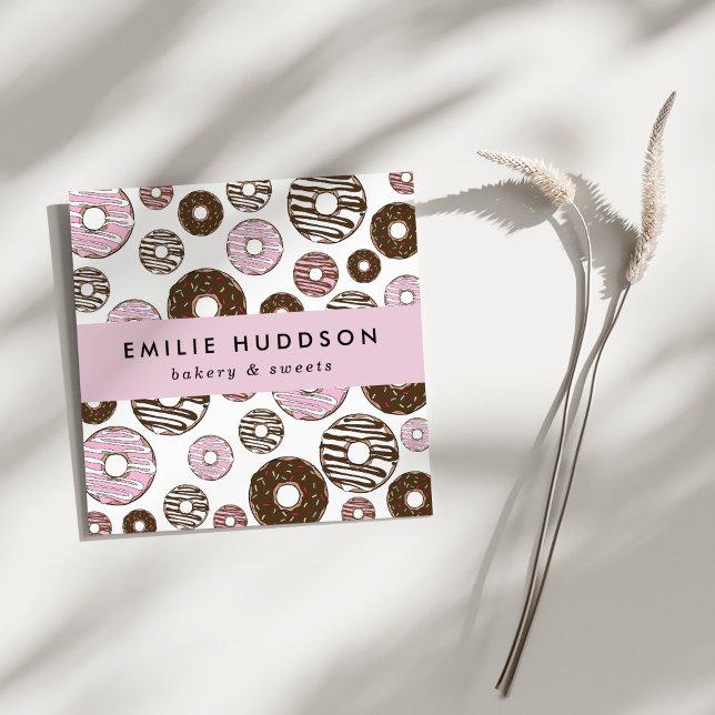 Cartão De Visita Quadrado Padrão De Rosquinhas Rosa, Compro De Bolo, Compro  (Criador carregado)