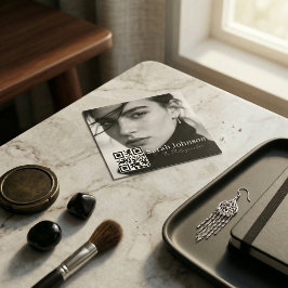 Cartão De Visita Quadrado Simple modern QR code minimal social media