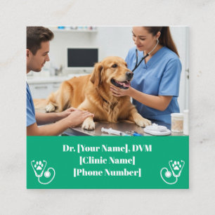 Cartão De Visita Quadrado Veterinário Verde e Clínica de Animais de Companhi