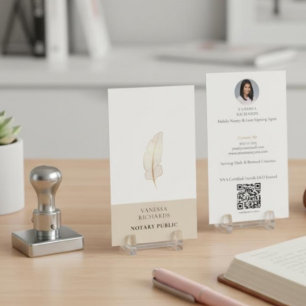 Cartão De Visita Refinado Bege Dourado Pena Notário Foto QR