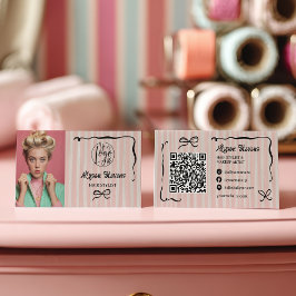 Cartão De Visita Retro Pink Striped Quirky Hair photo qr code Logo