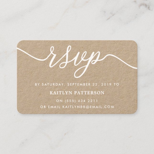 Cartão De Visita RSVP de Script Simples Rustic Kraft (Frente)