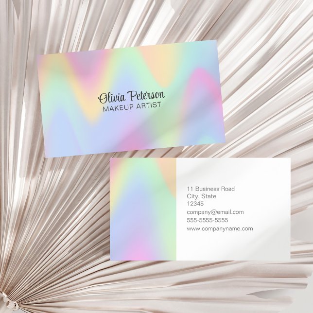 Cartão De Visita Script Elegante Holográfico Moderno (Modern Holographic Elegant Script Business Card on a white dry palm leaf.)