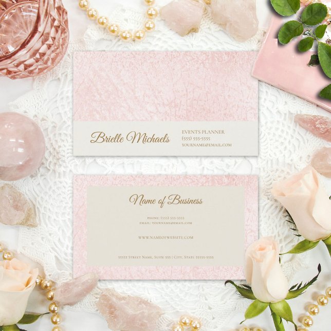 Cartão De Visita Sena Rosa Simples Com Script Dourado Elegante (Simple Pearl Pink Satin With Elegant Gold Script Business Cards)