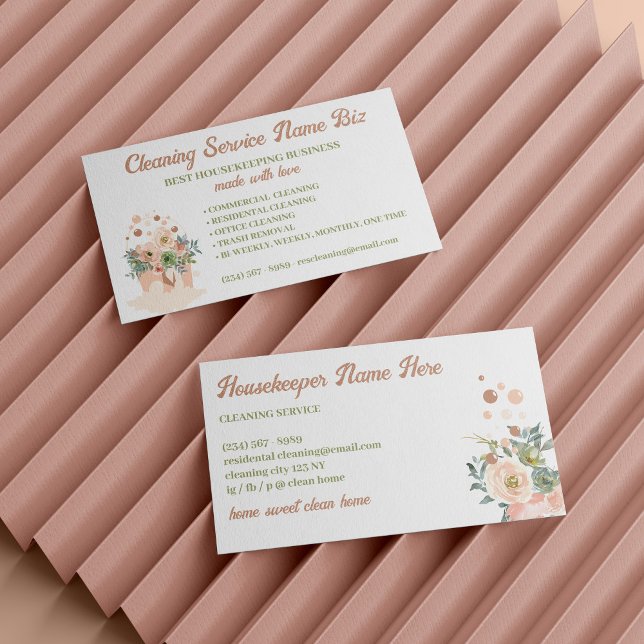 Cartão De Visita Serviço de Limpeza Janitorial Floral Rosa Esmagado (Cleaning Service Blush Pink Floral Janitorial Business Card)