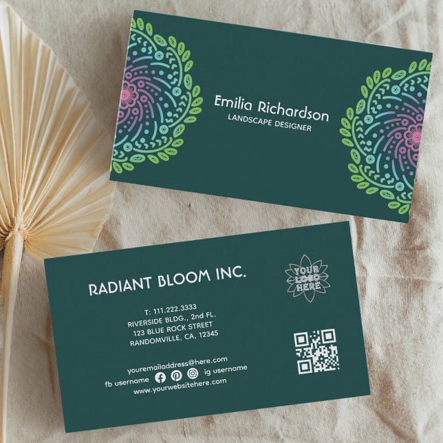 Cartão De Visita Teal de Mandala da Flor Retroativa (The custom boho-styled floral mandala business card design is suitable for your business.)