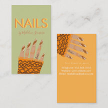 Técnico de Unhas Laranja com Letras Triplas nas Mã