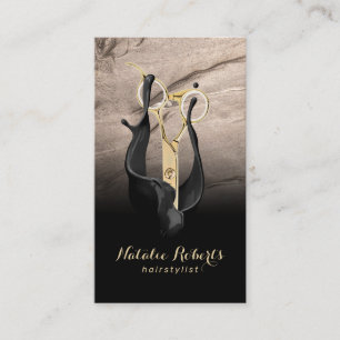 Cartão De Visita Tesoura Dourada com Stylist de cabelo preto e sal