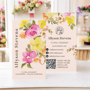 Cartão De Visita Trendy chic floral aquarela cor rosa logotipo qr c