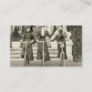 Cartão De Visita Três mulheres em bicicletas, início dos anos 1900