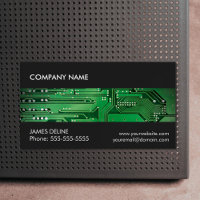 Reparo de Computador com Circuito Verde de Cinza E
