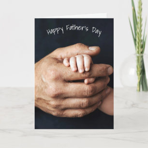 Cartão Dia dos Pais Bebê e as Mãos do Papai