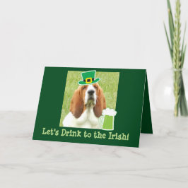 Cartão do dia de St Patrick com Basset Hound