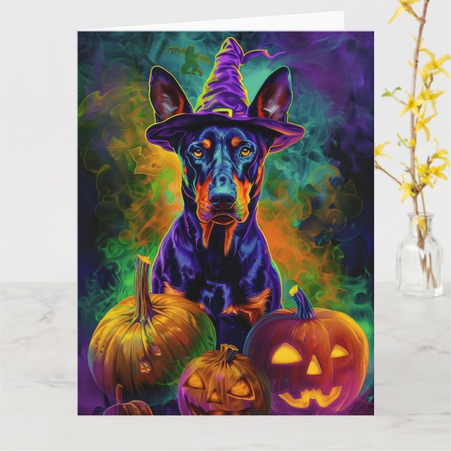 Cartão Dobermann Assombrado Cão Halloween Bruxa E Abóbora (Flor Amarela)