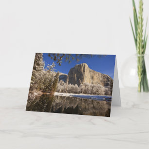 Cartão El Capitan reflects into the Merced River in