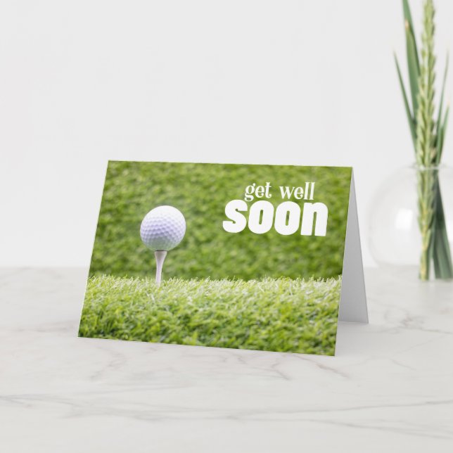 Cartão Em breve, com a bola de golfe em verde para o golf (Frente)