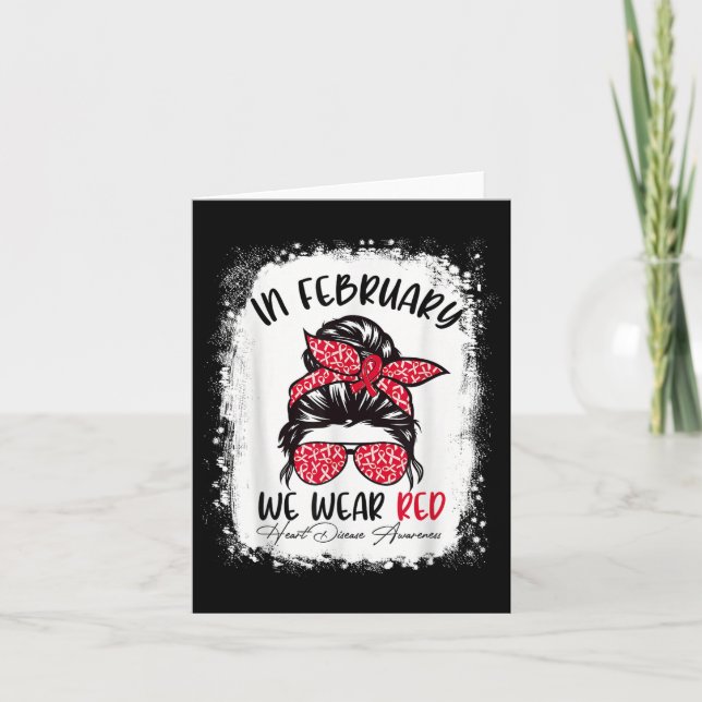 Cartão Em Fevereiro Usamos Vermelho Conscientização sobre (Frente)