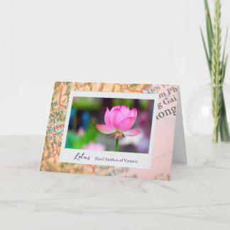 Cartão Emblema Floral Flor de Lotus Rosa Vietnamita no Ma
