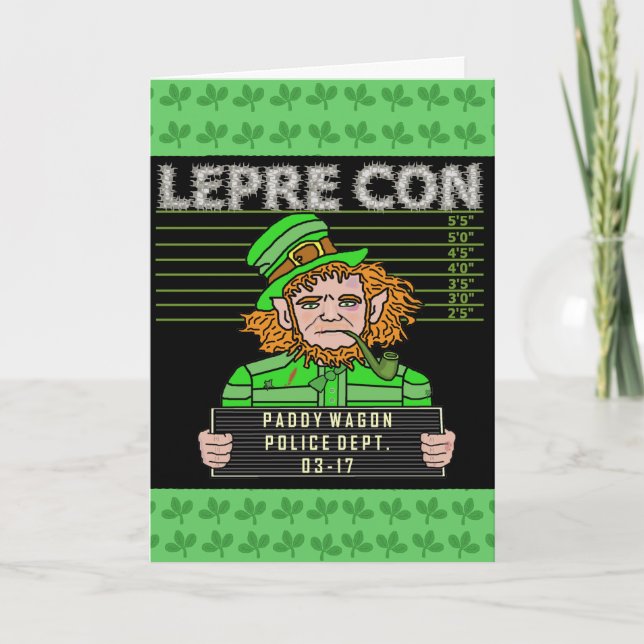 Cartão Engraçado Leprechaun Leprecon Mugshot (Frente)