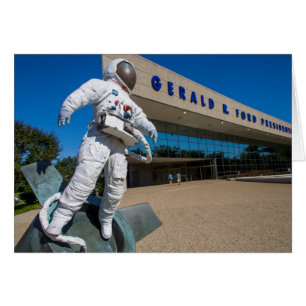 Cartão Escultura do Homem no Espaço