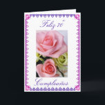 Cartão Espanhol: 70 anos/rosas do aniversário<br><div class="desc">Cumpleanos postais de Tarjeta para,  engodo foto de rosas: Imagem celebrar de 70 anos de Flores   para de flores cor-de-rosa e azuis no fundo branco. "Aniversário feliz do 70!  Personalize sua mensagem!   Fotografia por Maria Santos (Lusinhas faz Sul)</div>
