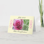 Cartão Espanhol: Aniversário/Cumpleaños<br><div class="desc">En Julio dos cumpleanios de Foto de una rosa para los. "Julio 2013" "Feliz Cumpleanos!" Personalize o mensaje da SU!  Foto de uma flor cor-de-rosa cor-de-rosa para alguém com um aniversário de julho. Personalize sua mensagem! Fotografia por Maria Santos (Lusinhas faz Sul)</div>