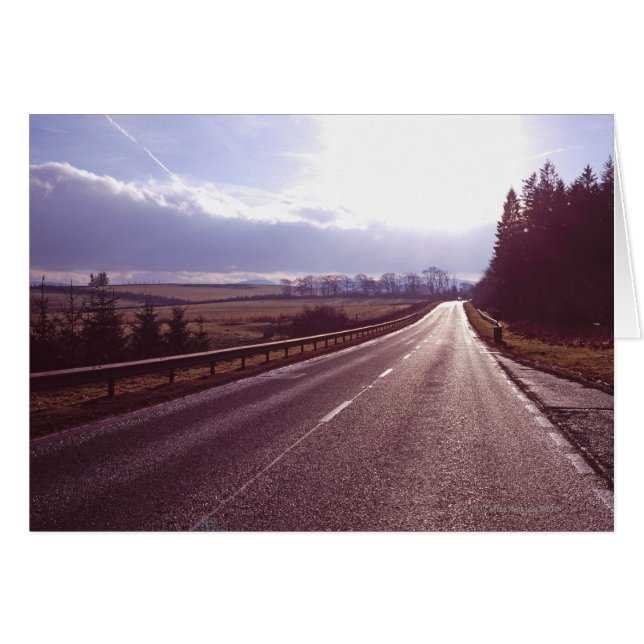 Cartão Estrada principal com sol de inverno baixo. (Frente Horizontal)