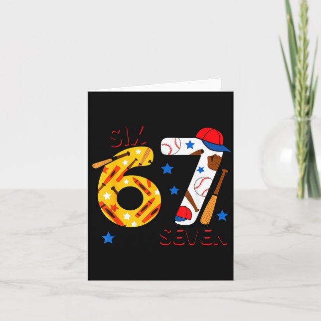 Cartão Eu Sobrevivi 67 Dias De Escola Engraçado 6 7 Beise (Frente)