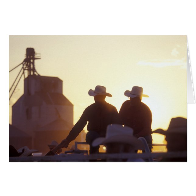 Cartão EUA, Wyoming, Pine Bluffs. Dois homens tremem (Frente Horizontal)