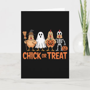 Cartão Fantasia engraçada de galinha de Halloween Chick O