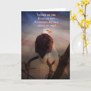 Cartão Feliz 4 de julho Patriótico Águia Balda e Bandeira