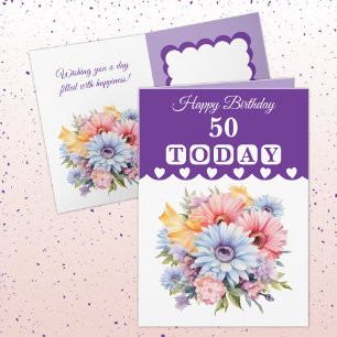 Cartão Feliz aniversário 50 de hoje flores roxas