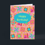 Cartão Feliz aniversario da arte alaranjada coral da<br><div class="desc">Diga "o feliz aniversario" a um quilter ou estofe o amante com este cartão inteiramente customizável colorido. Adicione seus próprios palavras e nomes. As palavras do sentimento dentro do cartão podem ser personalizadas a suas próprias palavras. Esta arte original da edredão faz uma anotação ou um cartão vibrante da cor....</div>