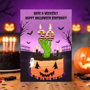 Cartão Feliz Aniversário de 20 anos no Halloween Bolo Ass