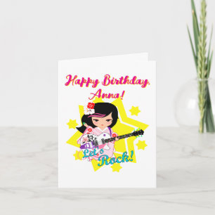Cartão Feliz Aniversário do Violão de Boneca Kokeshi