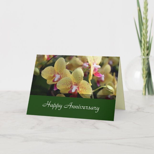 Cartão Feliz aniversário, flores de orquídea amarela (Frente)