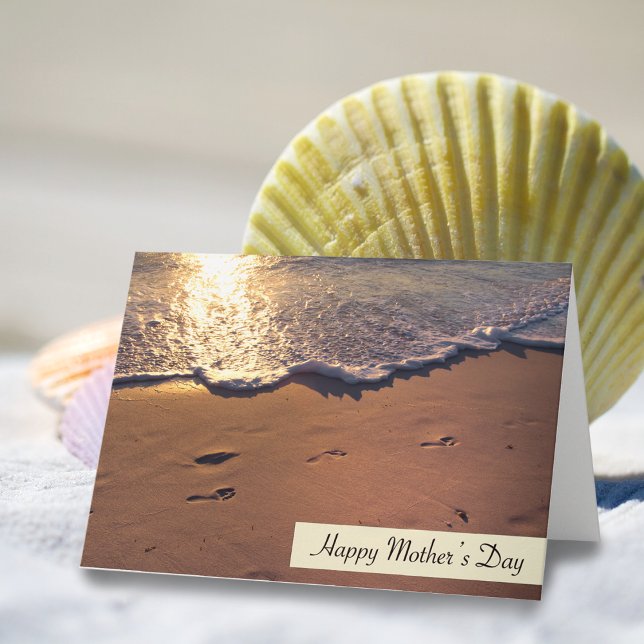 Cartão Feliz Dia das Mães Pegadas na Areia (Criador carregado)
