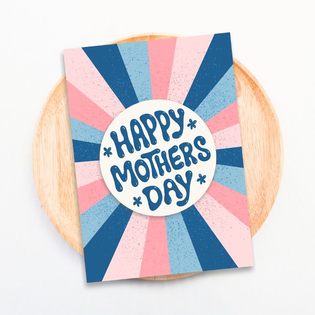 Cartão Feliz dia de as mães de Tipografia Moderna (The image shows a 4x6 inch Mother's Day Card. Choose size and personalize message before buying.)