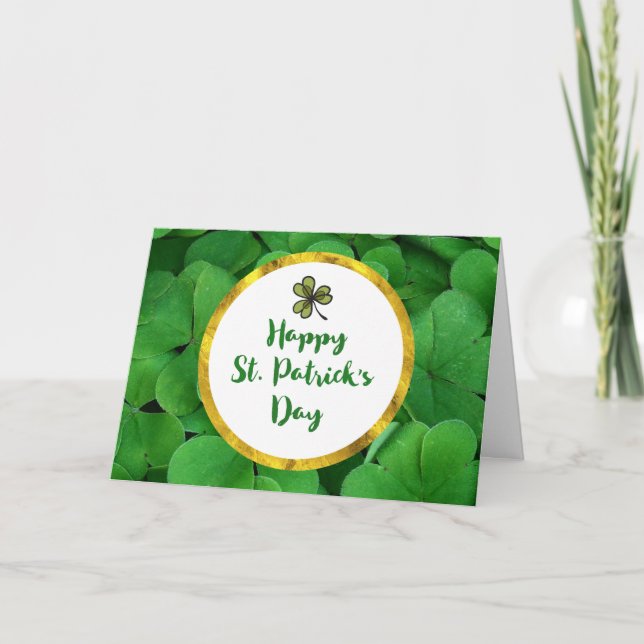 Cartão Feliz Dia de São Patrício com Trevos Verdes (Frente)