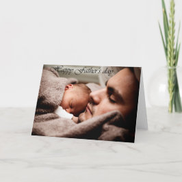 Cartão feliz do dia dos pais do bebê e do pai