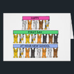 Cartão Feliz Primeiro Dia em Sua Nova Escola<br><div class="desc">Gatos de desenho animado em três filas,  segurando cartazes coloridos que dizem 'Feliz primeiro dia na sua nova escola'.</div>