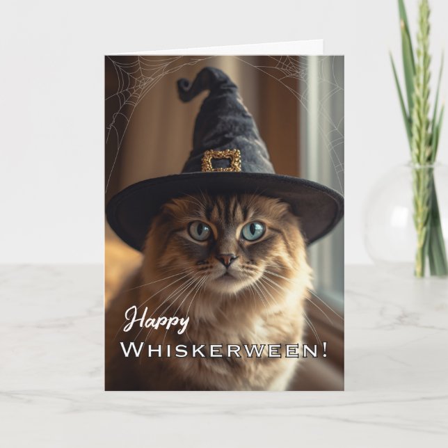 Cartão Feliz Whiskerween com Gato Bruxa de Halloween (Frente)